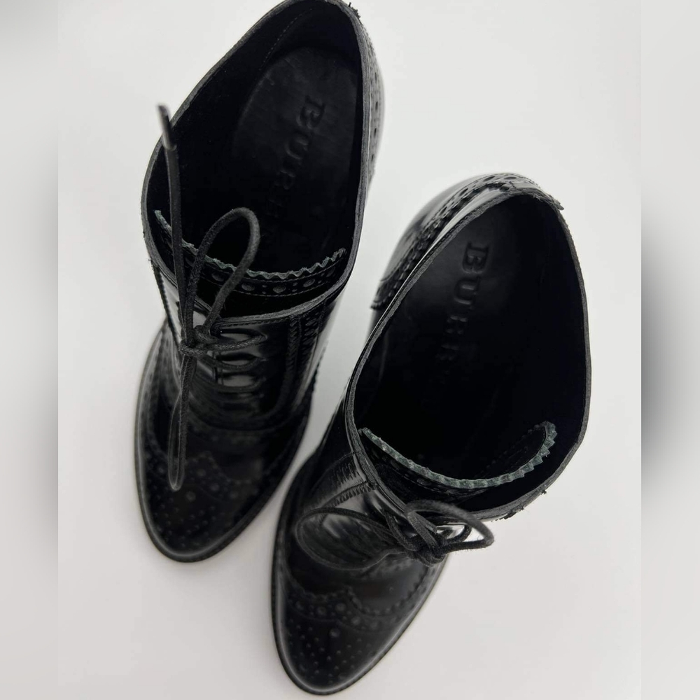 Burberry Black Leather Booties / Heels - Picture 2 of 15